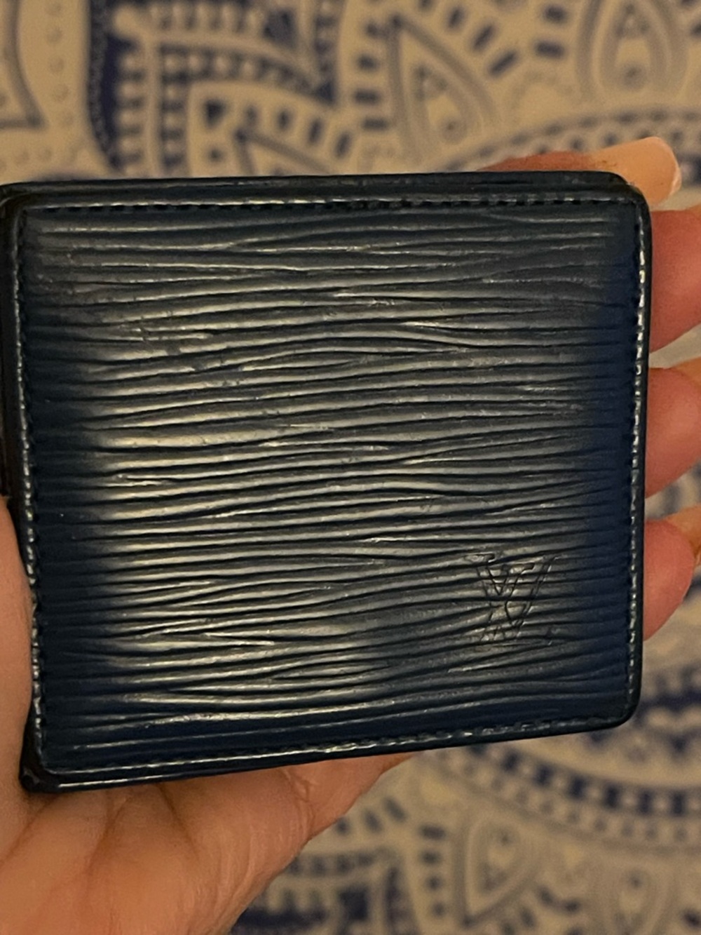 6th Giveaway Lv Coin Pouch